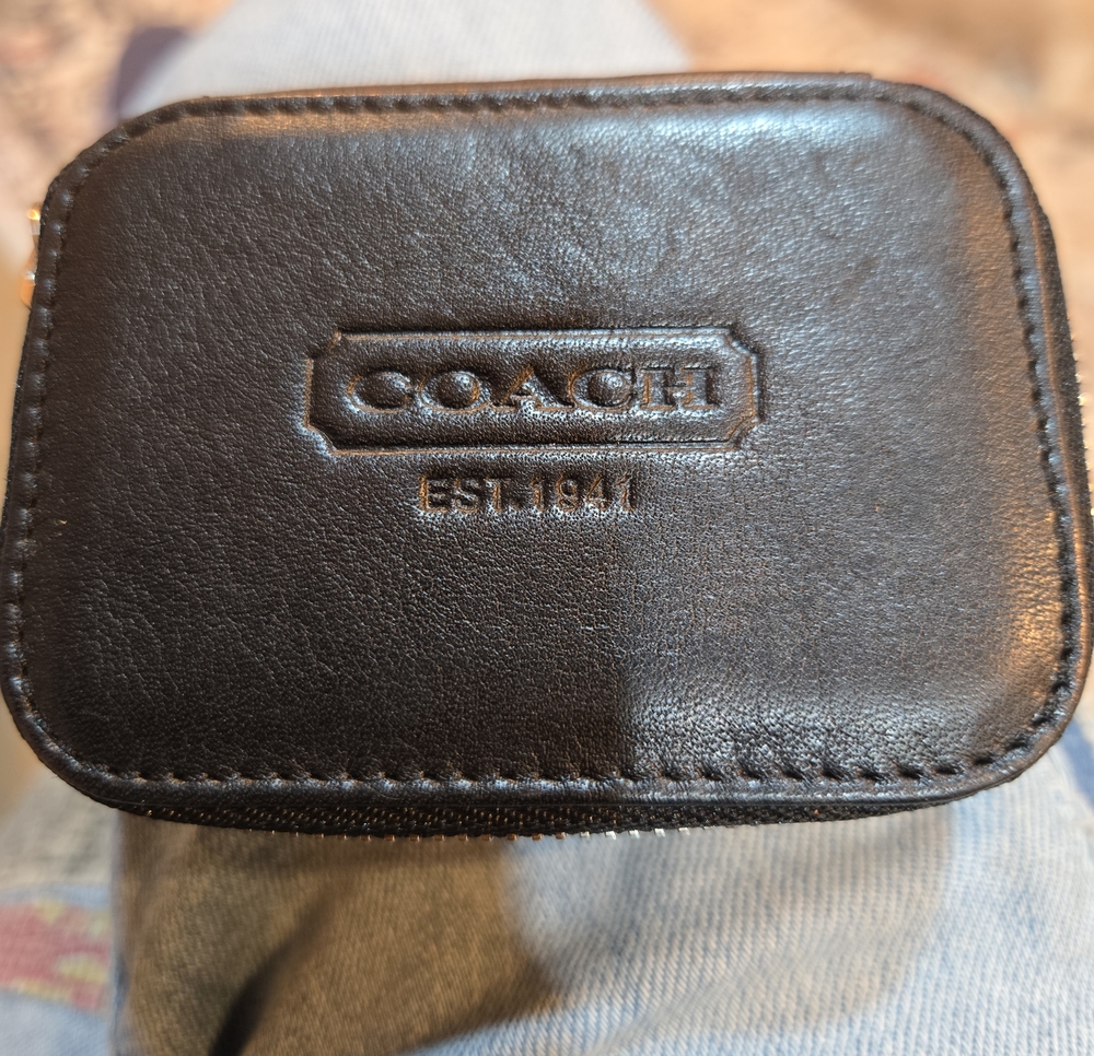Coach Black Leather Zip Jewerly Or Pill Box